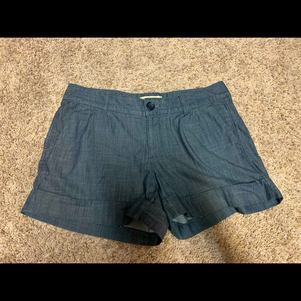 Banana Republic shorts!